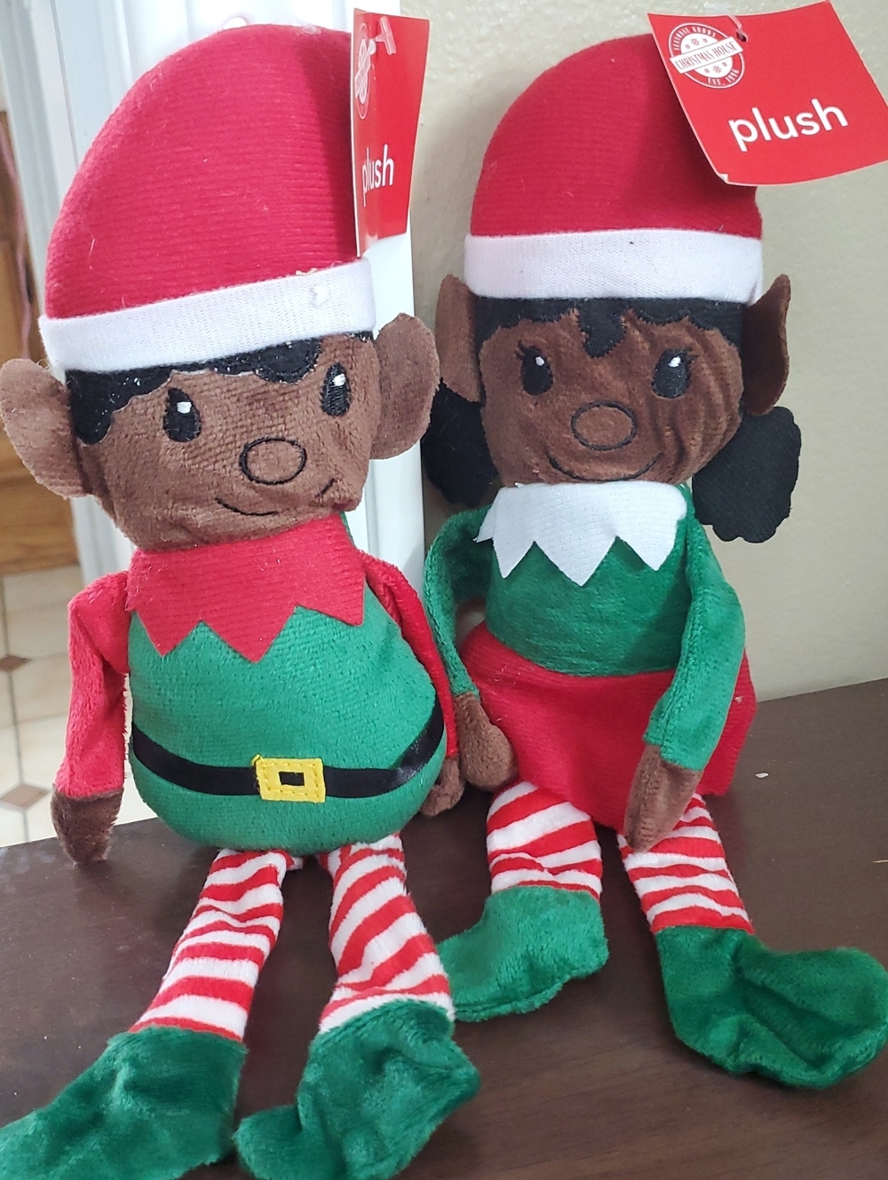 Stanley Plush Holiday Elf Dolls. Red, Green, White, Brown Skin. 25 Dolls